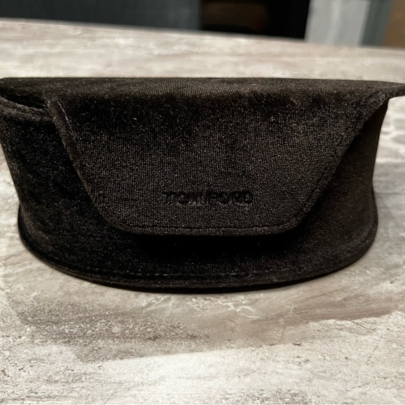 Tom Ford sunglasses case - Picture 1 of 3